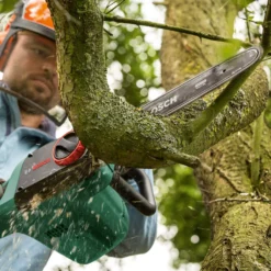 Bosch UniversalChain35 1.8W Mains Fed Corded 350mm Chainsaw -Deals Good Garden Tool Store bosch universalchain35 1 8w mains fed corded 350mm chainsaw4059952608167 04i bq