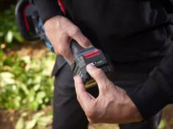 Erbauer 18V 550mm EHT18-Li - KIT Cordless Hedge Trimmer -Deals Good Garden Tool Store erbauer 18v 550mm eht18 li kit cordless hedge trimmer3663602418269 13i