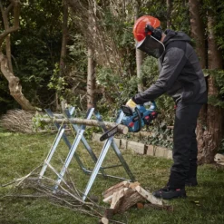 Erbauer ECSG18-Li 18V Cordless 300mm Chainsaw 14 Erbauer ECSG18-Li 18V Cordless 300mm Chainsaw -Deals Good Garden Tool Store erbauer ecsg18 li 18v cordless 300mm chainsaw5059340463117 01i