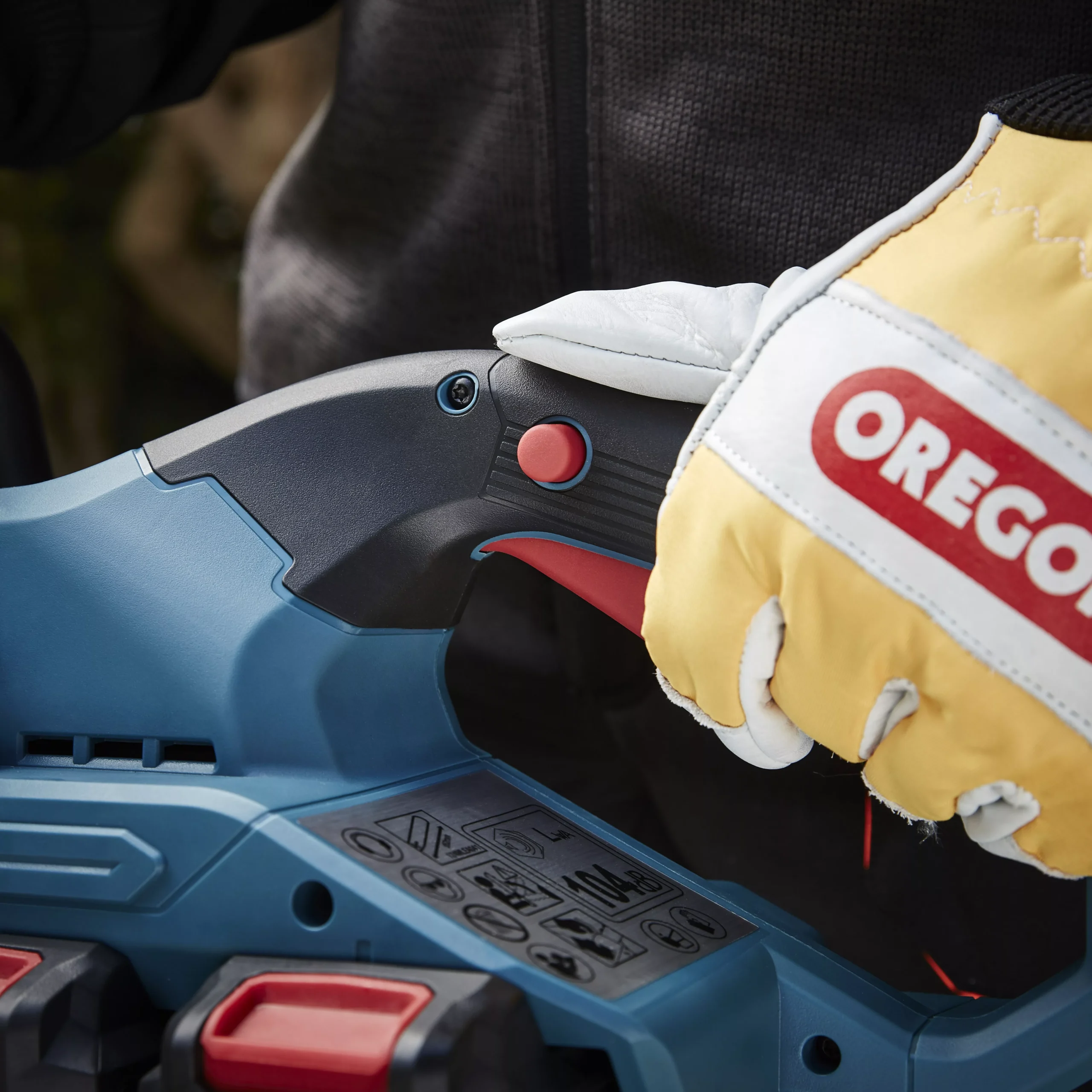 Erbauer ECSG18-Li 18V Cordless 300mm Chainsaw 9 Erbauer ECSG18-Li 18V Cordless 300mm Chainsaw - Image 9