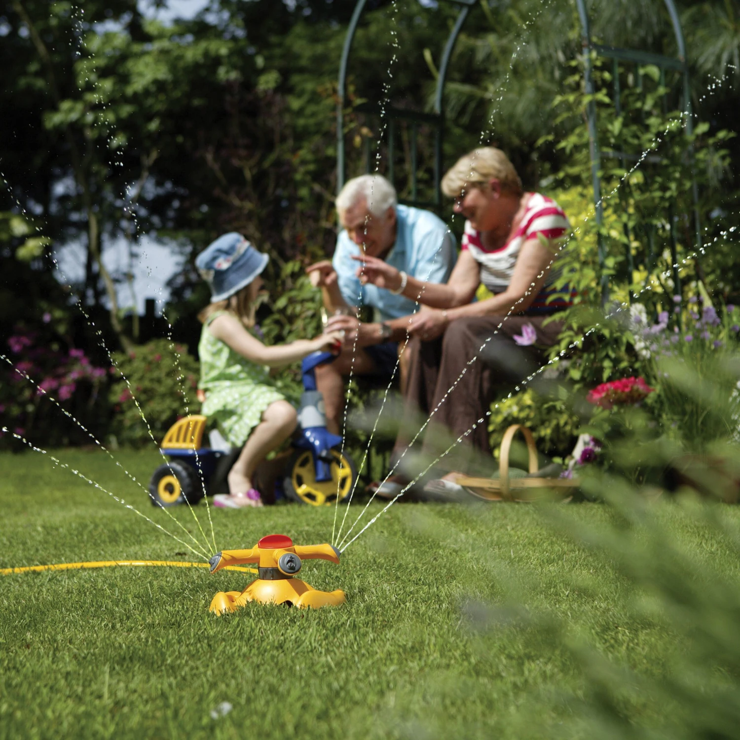 Hozelock 2 In 1 Rotary Sprinkler 2 Hozelock 2 In 1 Rotary Sprinkler - Image 2