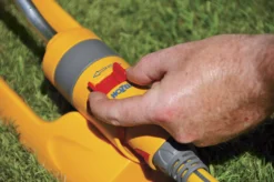 Hozelock Plus Swinging Sprinkler -Deals Good Garden Tool Store hozelock plus swinging sprinkler5010646037679 03i