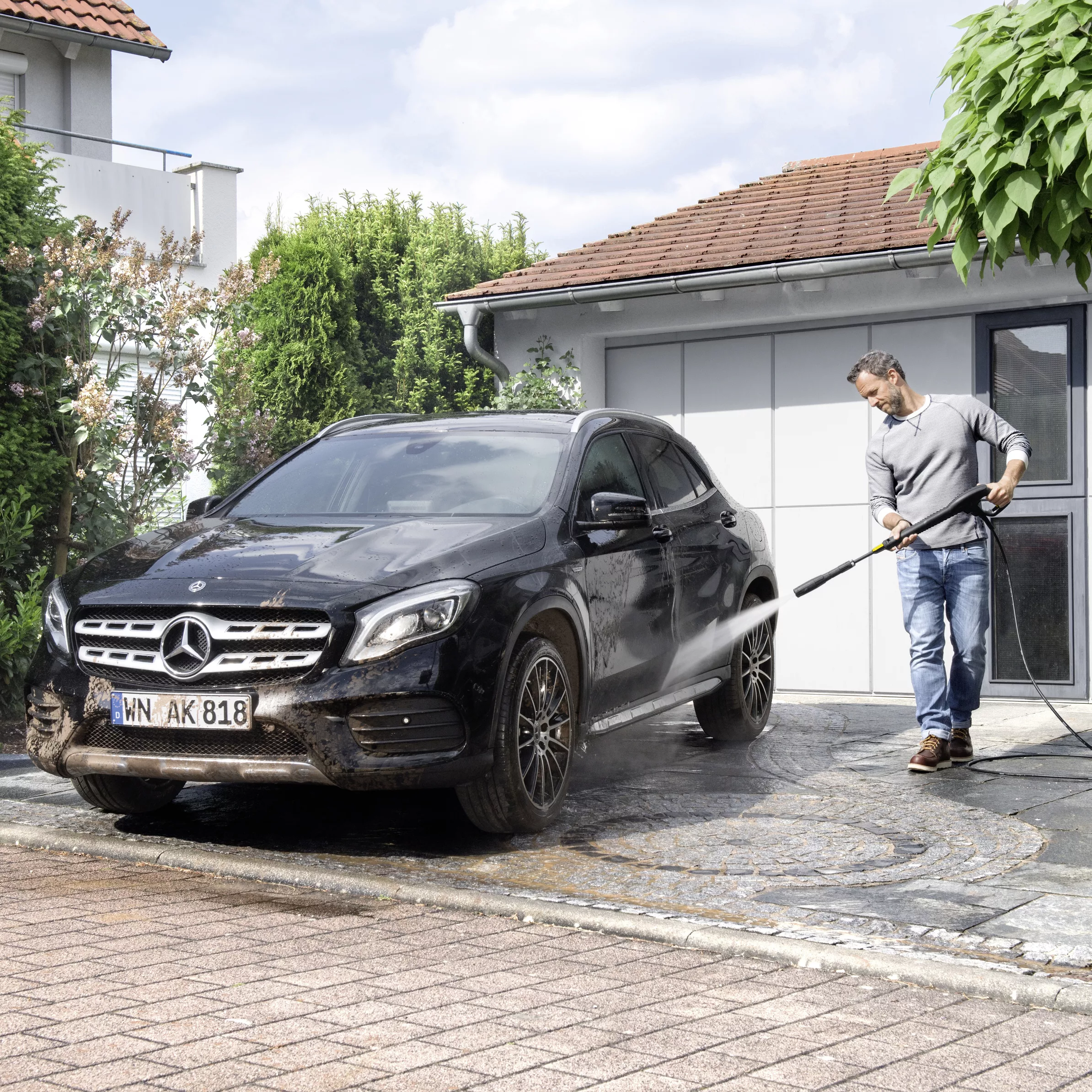 Kärcher K7 Compact Corded Pressure Washer 2.8kW 14470510 10 Kärcher K7 Compact Corded Pressure Washer 2.8kW 14470510 - Image 10