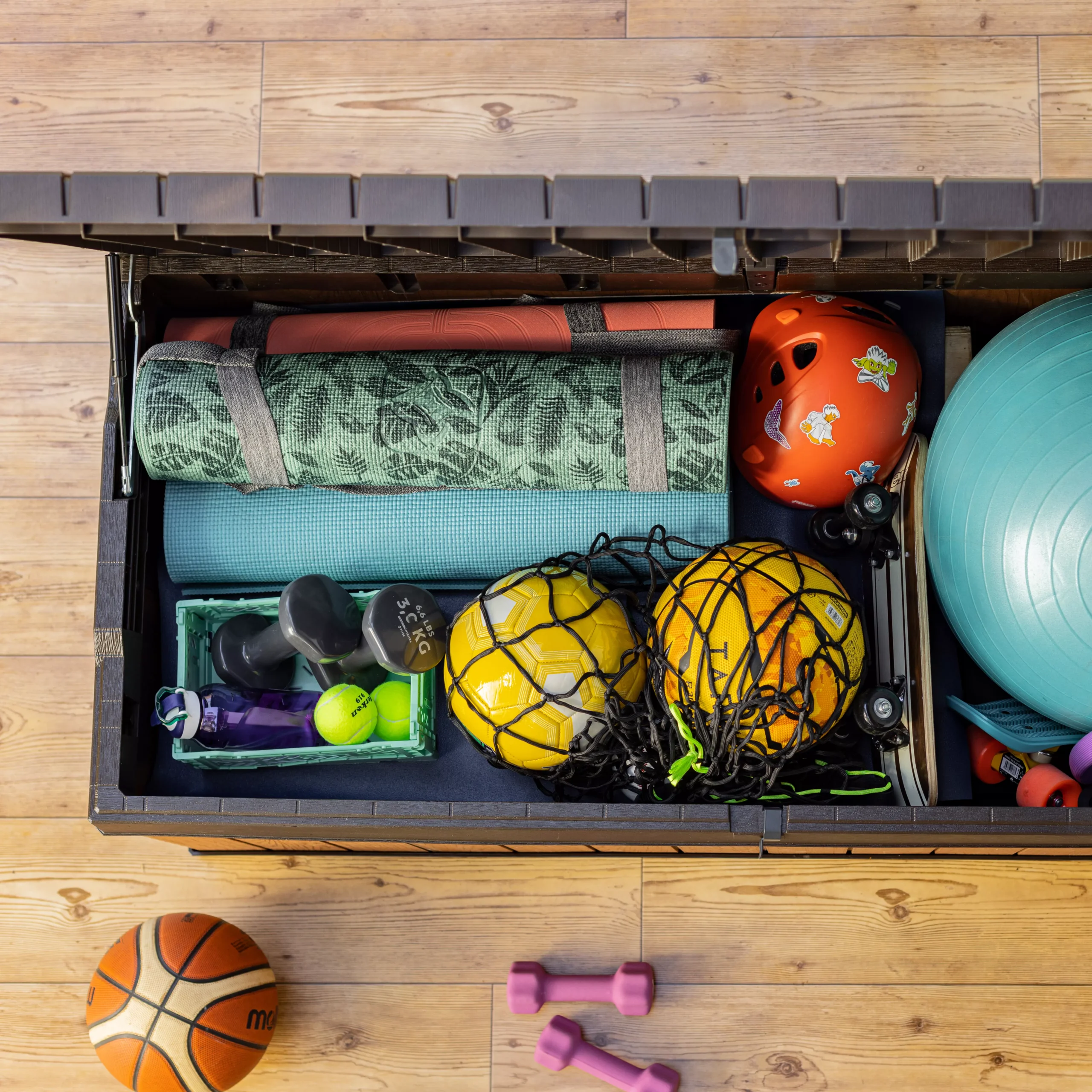 Keter Darwin Wood Effect 5x2 Garden Storage Bench Box 570L 4 Keter Darwin Wood Effect 5x2 Garden Storage Bench Box 570L - Image 4