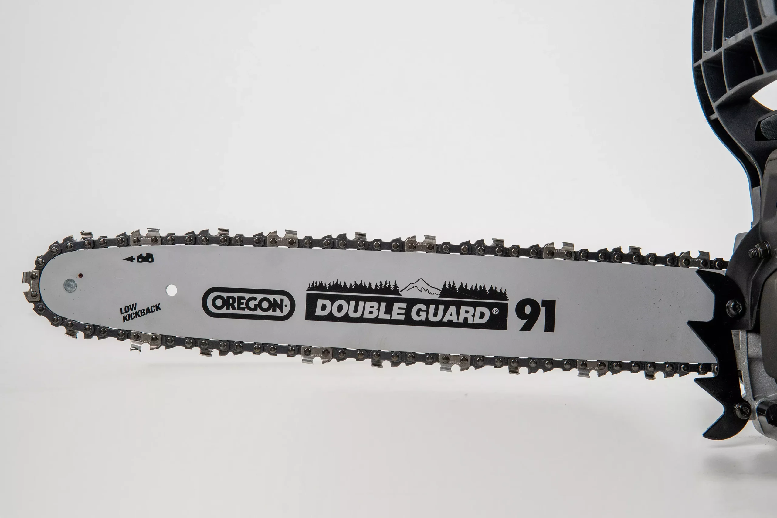 Mac Allister MCSWP40-2 400mm Petrol Chainsaw 6 Mac Allister MCSWP40-2 400mm Petrol Chainsaw - Image 6