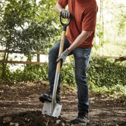 Magnusson Wooden Pointed Digging Spade -Deals Good Garden Tool Store magnusson wooden pointed digging spade5059340086675 01i