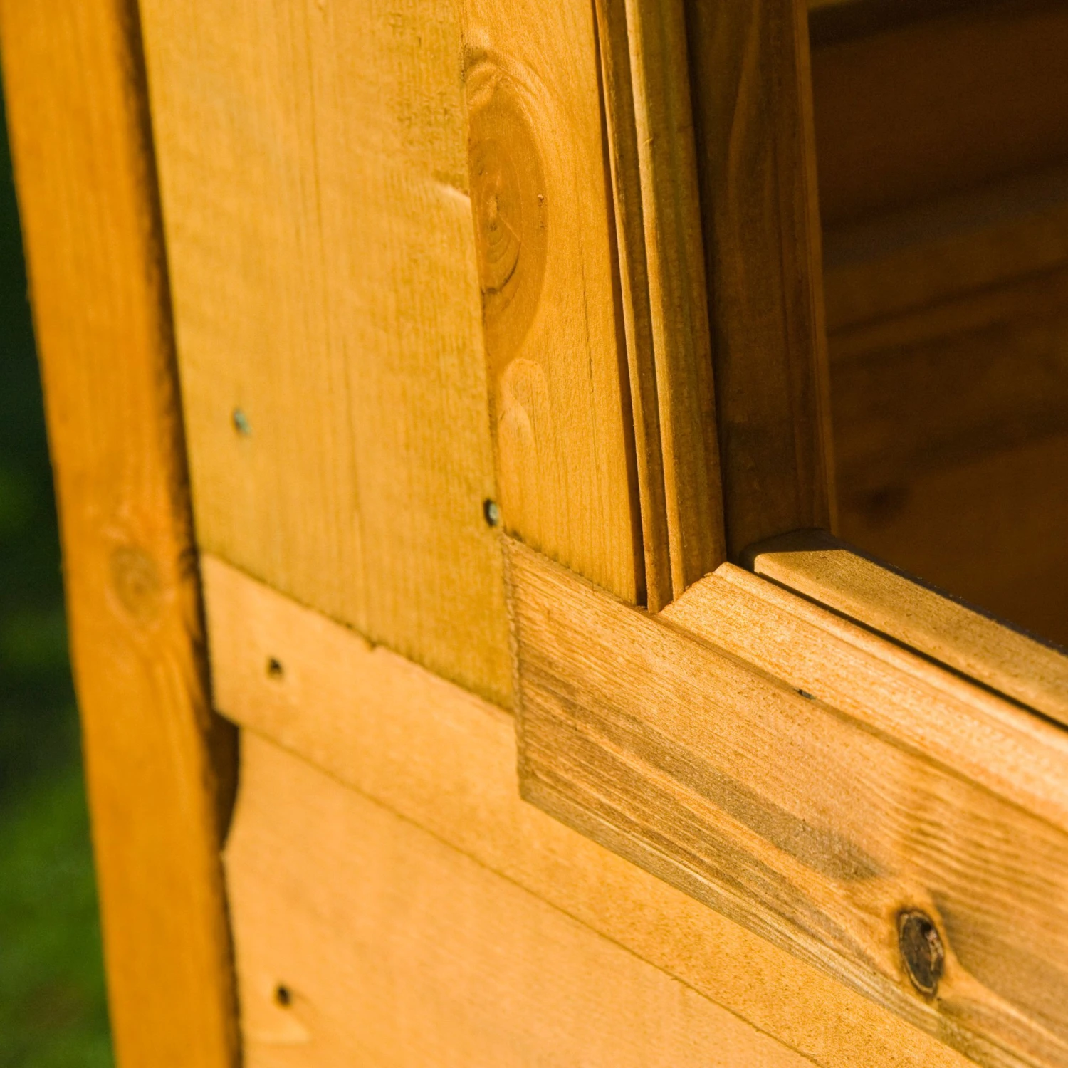 Shire Durham 8x6 Ft Apex Shiplap Wooden Shed With Floor - Assembly Service Included 2 Shire Durham 8x6 Ft Apex Shiplap Wooden Shed With Floor - Assembly Service Included - Image 2