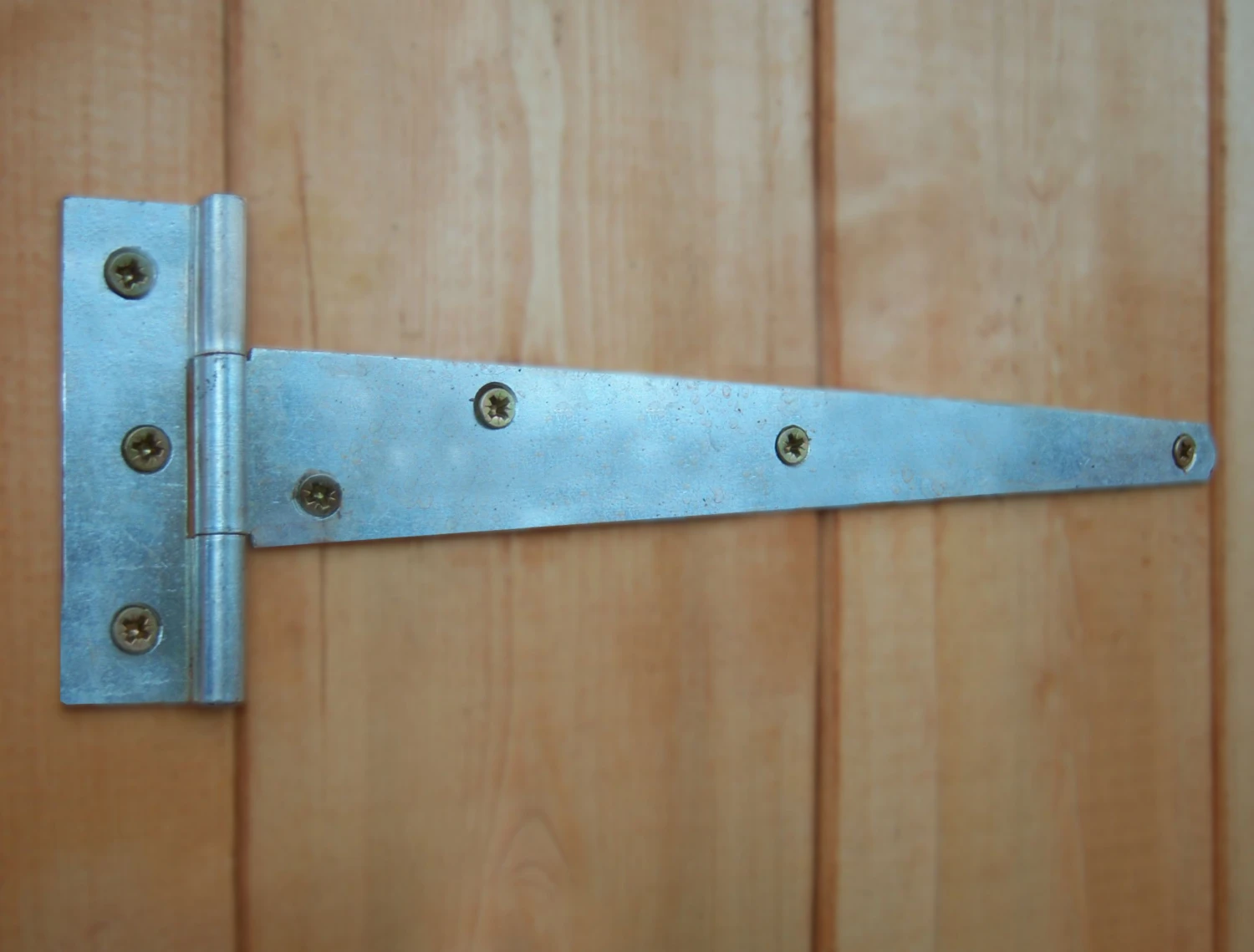 Shire Guernsey 7x10 Ft Apex Shiplap Wooden 2 Door 2 Windows Shed With Floor - Assembly Service Included 8 Shire Guernsey 7x10 Ft Apex Shiplap Wooden 2 Door 2 Windows Shed With Floor - Assembly Service Included - Image 8