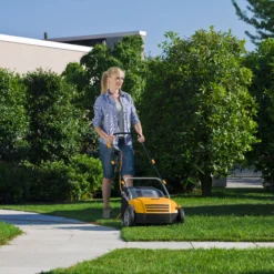 Stiga SV 213 E / 290002132/14 1300W 320mm Corded Scarifier -Deals Good Garden Tool Store stiga sv 213 e 290002132 14 1300w 320mm corded scarifier8008984622401 01i